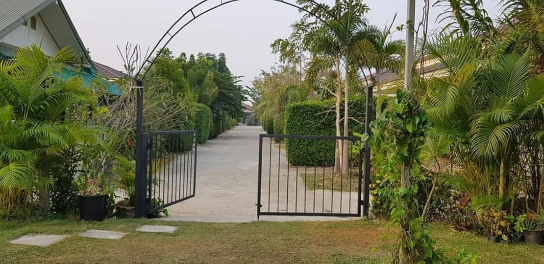 Nadee Resort Udon Thani Dış mekan fotoğraf